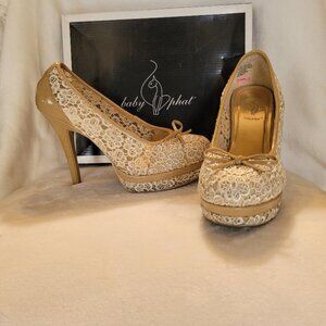 Baby Phat, size 9, cream lace